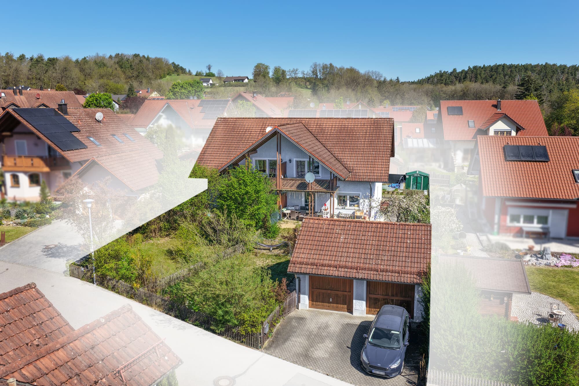 Zwei Doppelhaushälften in Walderbach – vermietet und perspektivisch zur Eigennutzung geeignet!
