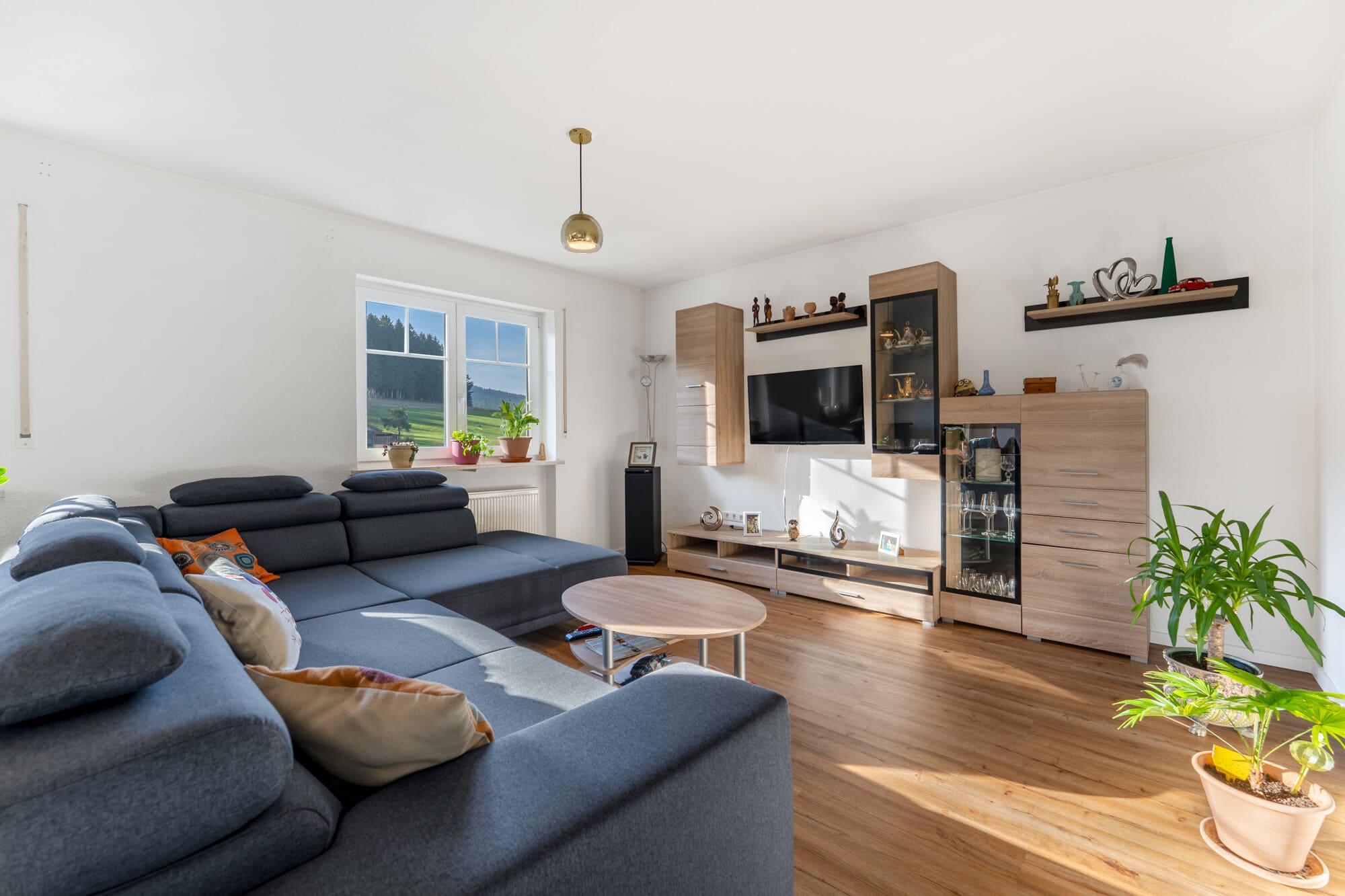 Charmante Maisonette-Eigentumswohnung mit Gartenanteil und Kachelofen! - Bild 1