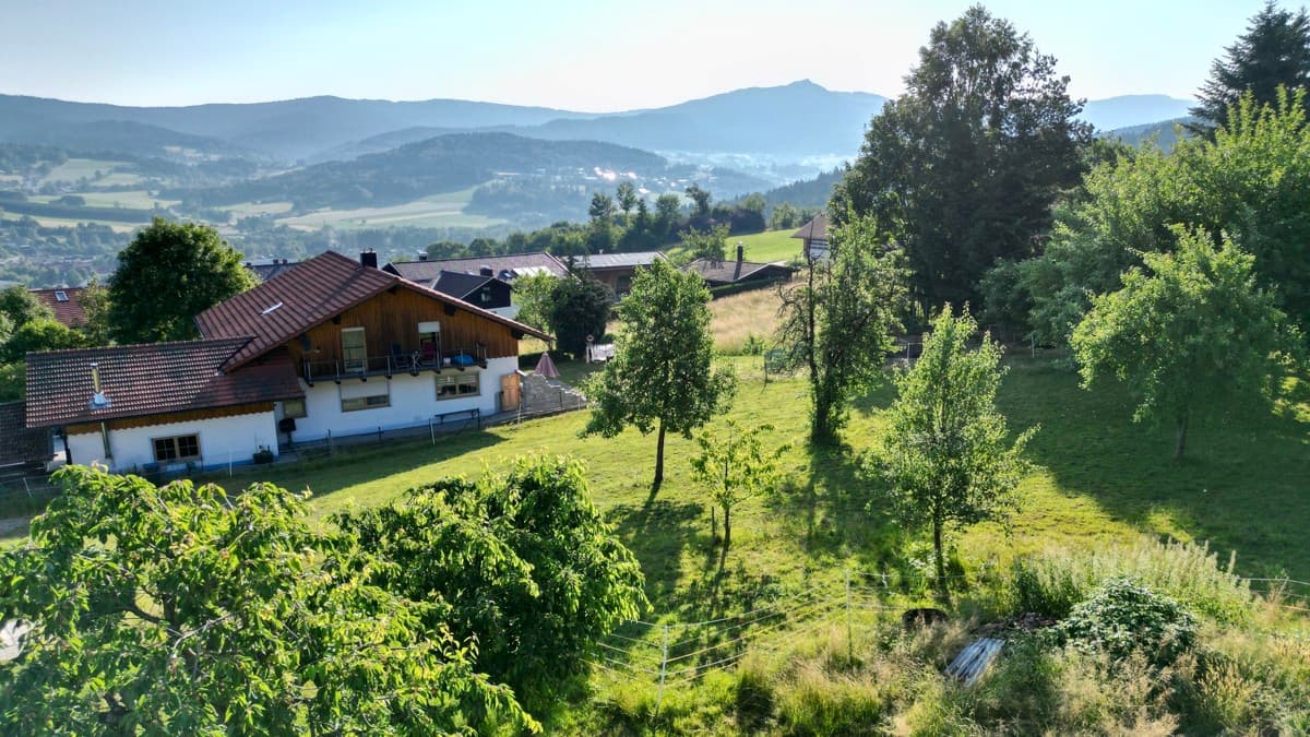 Ihr Baugrundstück mit direktem Blick zum Osser und Hohenbogen!