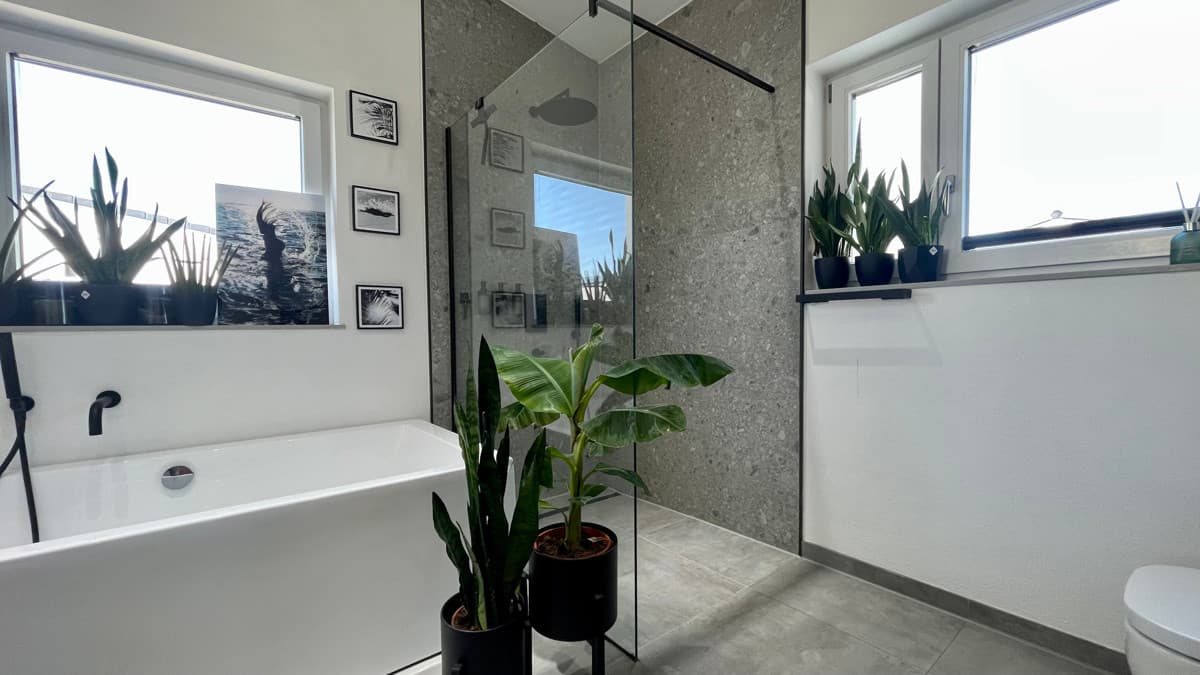 Neuwertige Doppelhaushälfte in Maxhütte-Haidhof zum Verkauf!