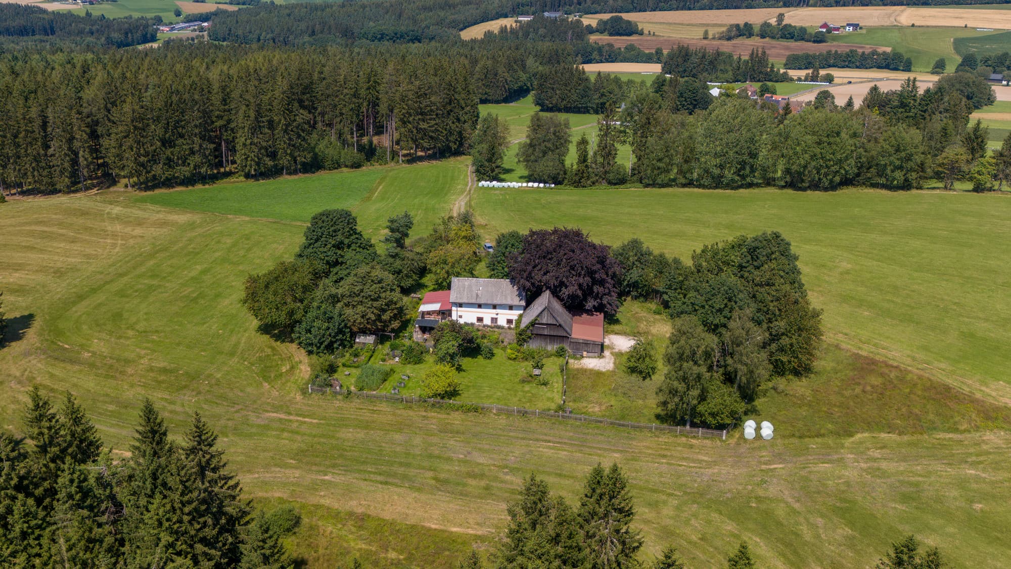 Ihre Hofstelle am Spitzerberg in traumhafter Alleinlage!