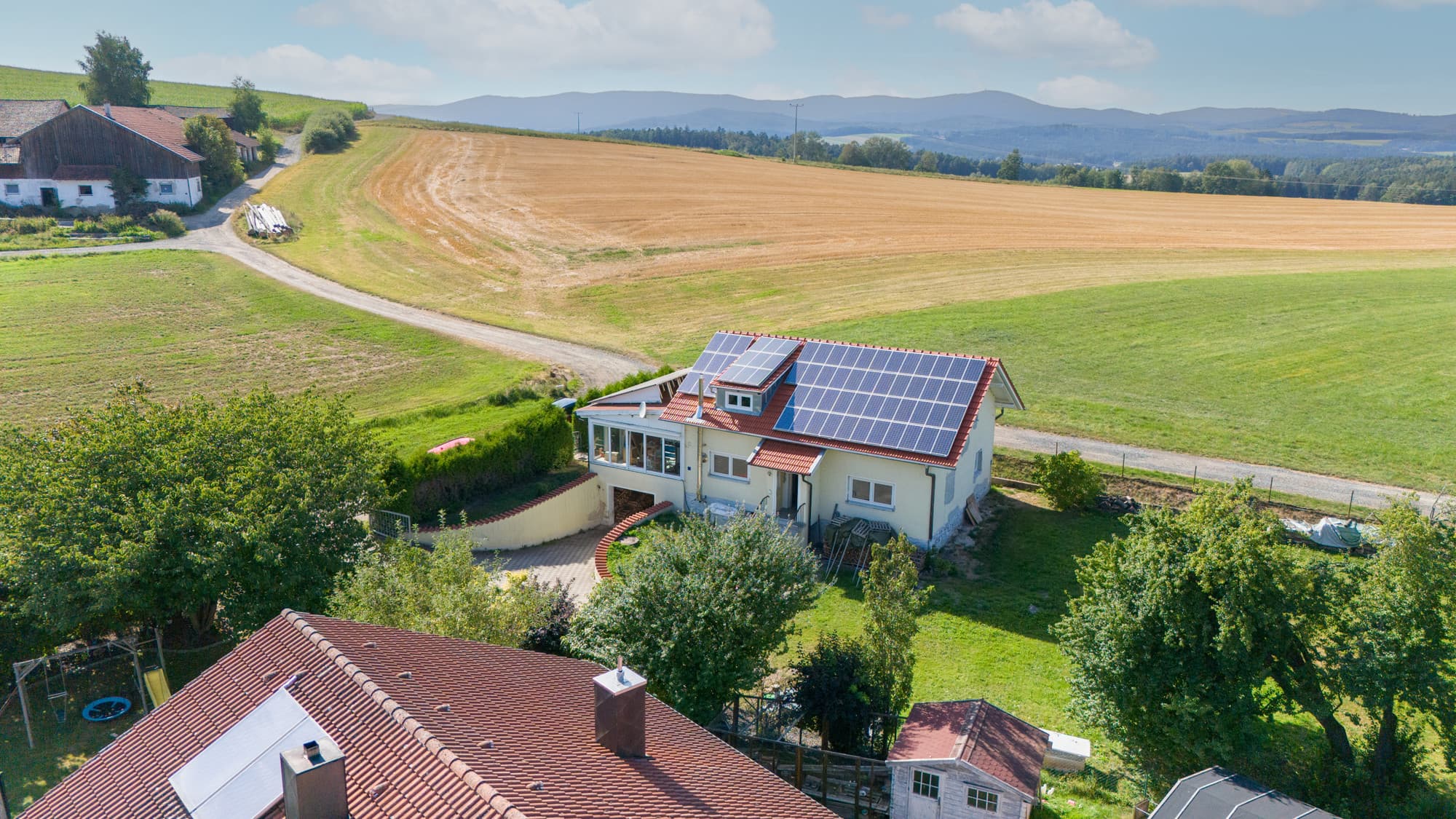 Ihr Einfamilienhaus in Eschlkam/Warzenried: Ruhiges Wohnen in Feldrandlage!